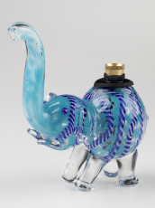 1632E Glass elephant bong
